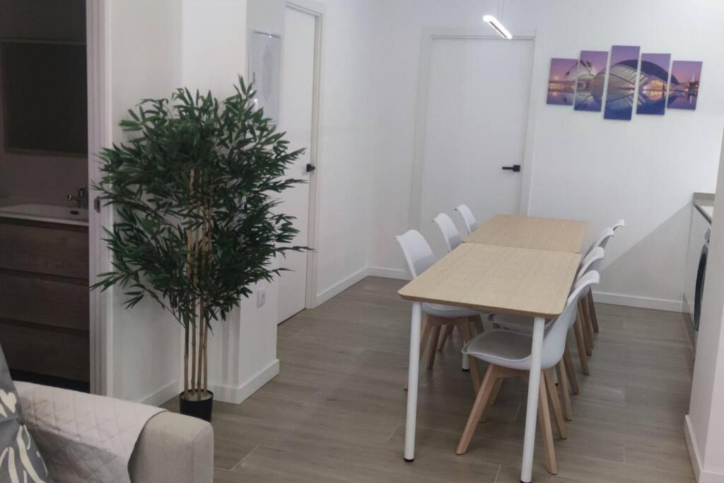 Apartamento 4 Habitaciones 2 Banos Ciudad De Las Ciencias Vt-55209-V Valencia Bagian luar foto